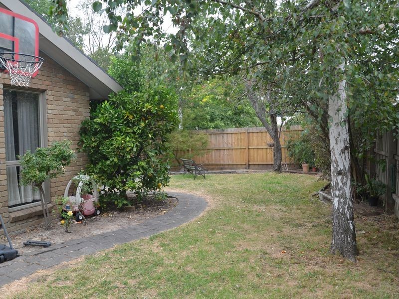 1 Galloway Grove, Bayswater North VIC 3153