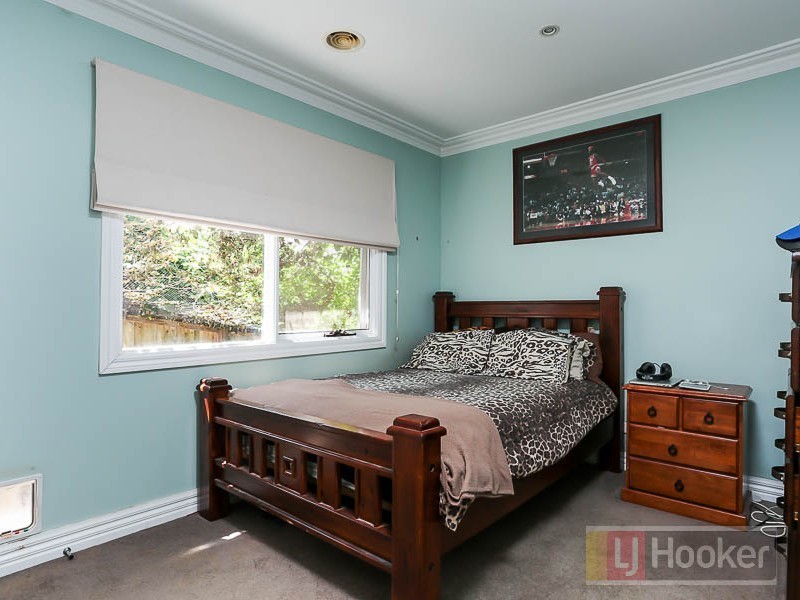 32 Benbow Crescent, Boronia VIC 3155