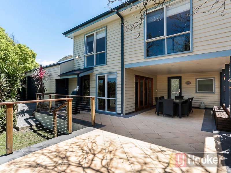 32 Benbow Crescent, Boronia VIC 3155