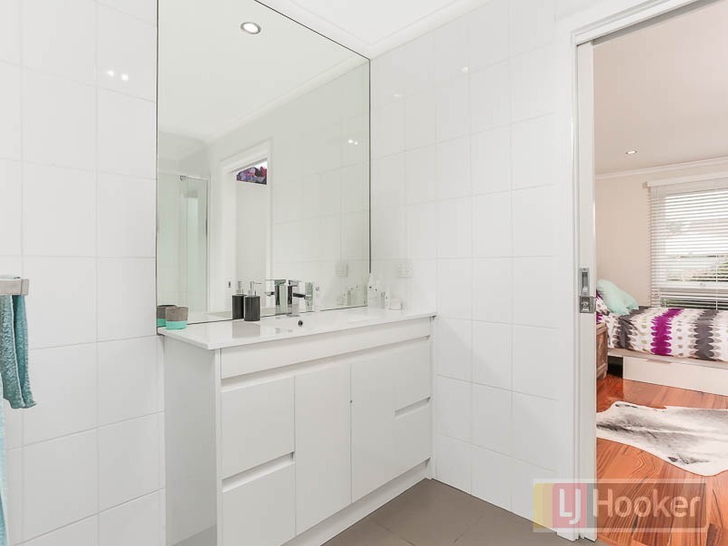 2/6 Cullis Parade, Bayswater VIC 3153