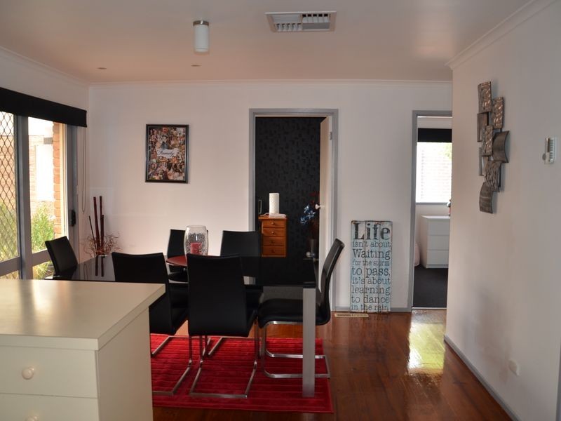 22 Chevalier Crescent, Mooroolbark VIC 3138