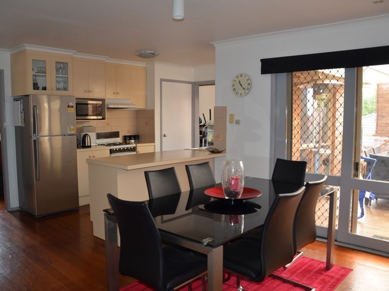 22 Chevalier Crescent, Mooroolbark VIC 3138