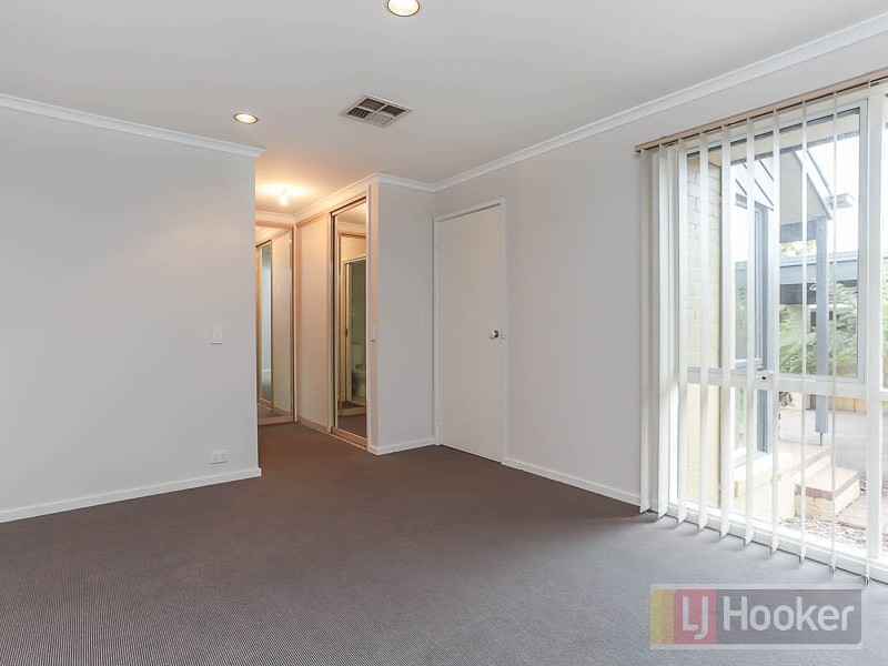 21 Mistletoe Close, Knoxfield VIC 3180