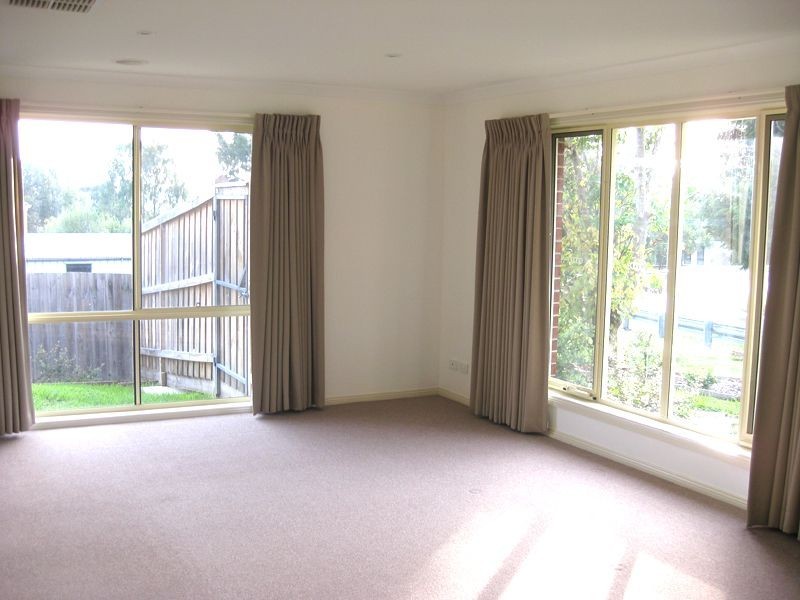 40 Glen Dhu Road, Kilsyth VIC 3137