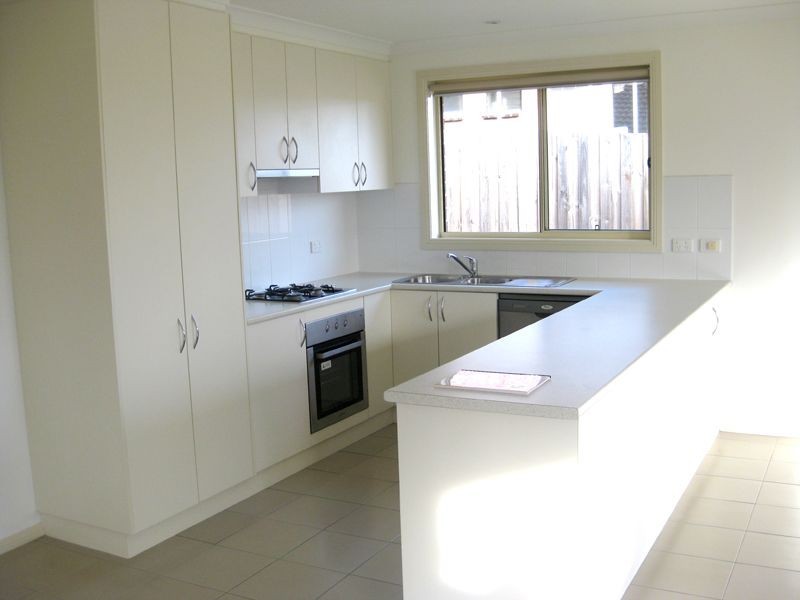 40 Glen Dhu Road, Kilsyth VIC 3137