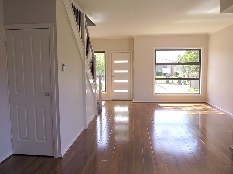 2/43 David Street, Knoxfield VIC 3180