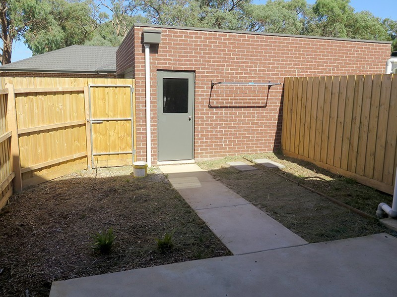 2/43 David Street, Knoxfield VIC 3180