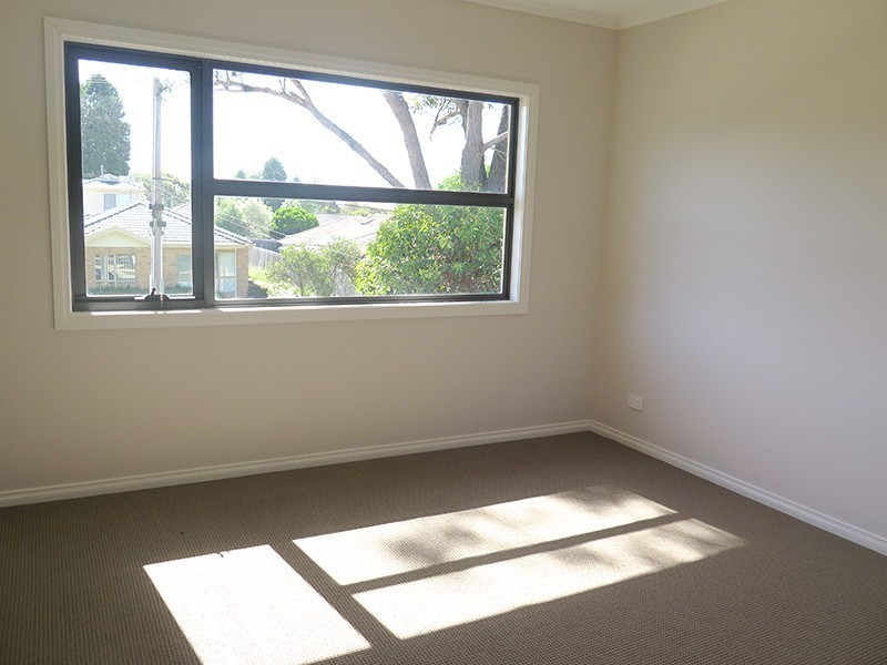 2/43 David Street, Knoxfield VIC 3180