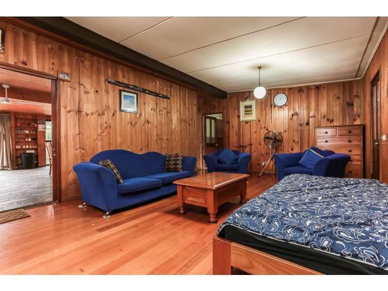 10 Batavia Avenue, Boronia VIC 3155