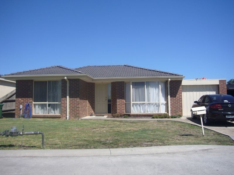 11 Grierson Drive, Kilsyth VIC 3137