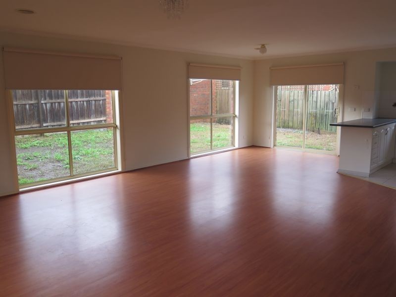 2/13 Hamilton Road, Bayswater North VIC 3153