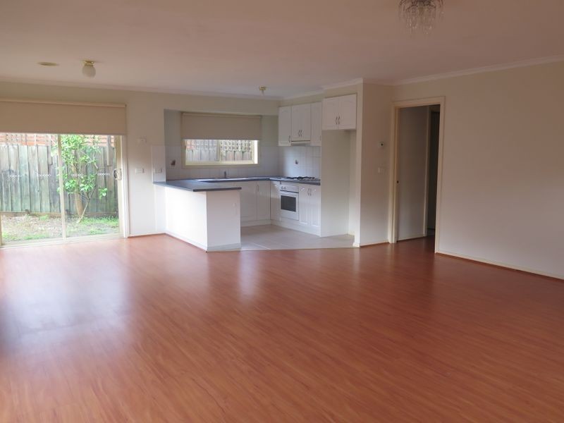 2/13 Hamilton Road, Bayswater North VIC 3153