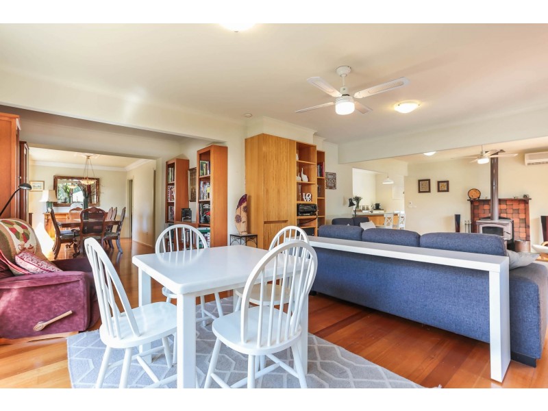 8 Duncan Avenue, Boronia VIC 3155