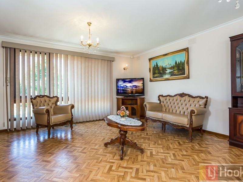 6 Nairana Court, Ferntree Gully VIC 3156