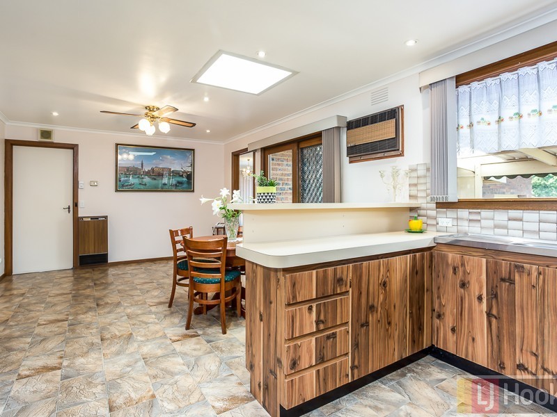 6 Nairana Court, Ferntree Gully VIC 3156