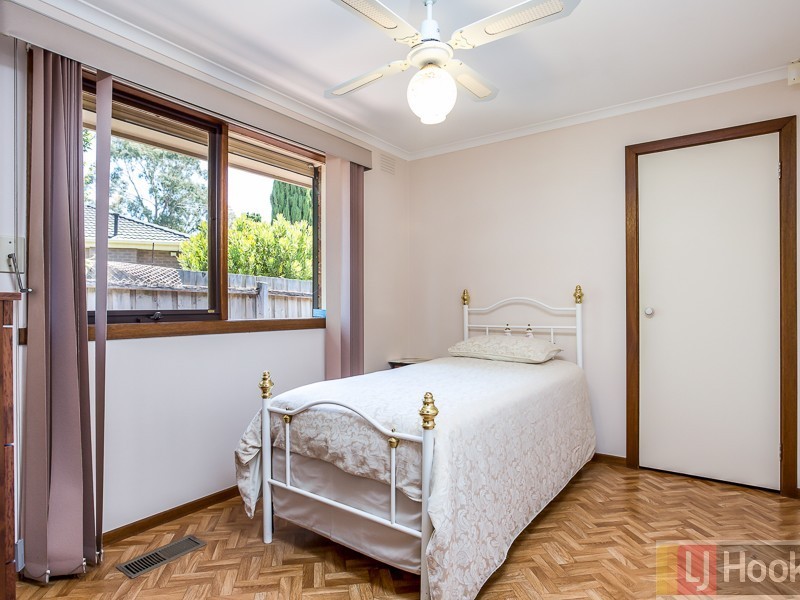 6 Nairana Court, Ferntree Gully VIC 3156