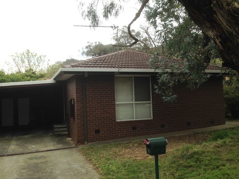 1/28 Barton Avenue, Ferntree Gully VIC 3156