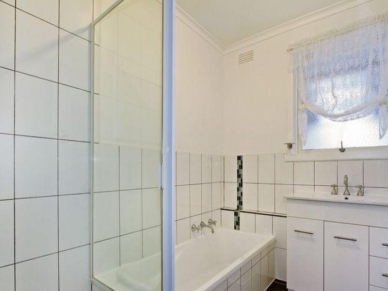 27 Charlotte Road, Boronia VIC 3155