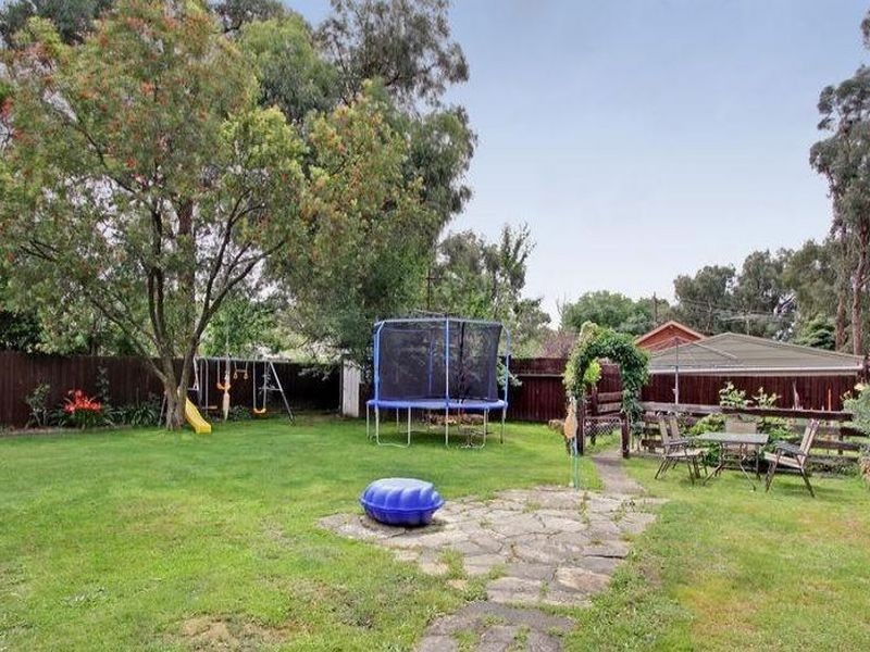 27 Charlotte Road, Boronia VIC 3155