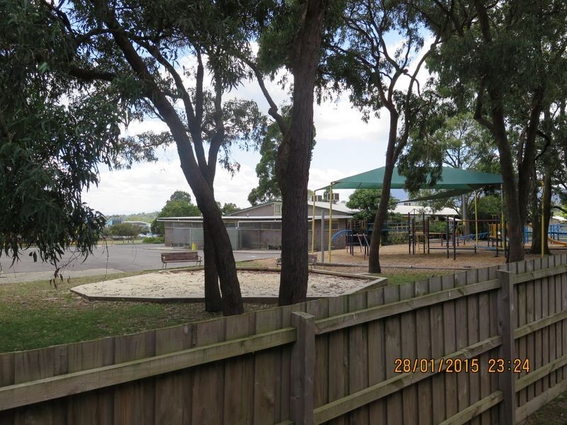 10 Laurel Avenue, Boronia VIC 3155