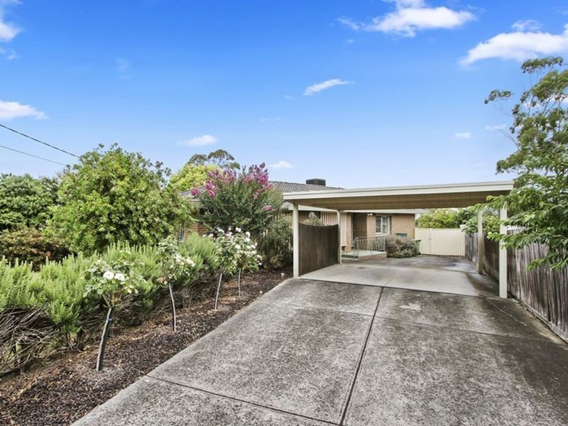 3 Tibarri Court, Mooroolbark VIC 3138