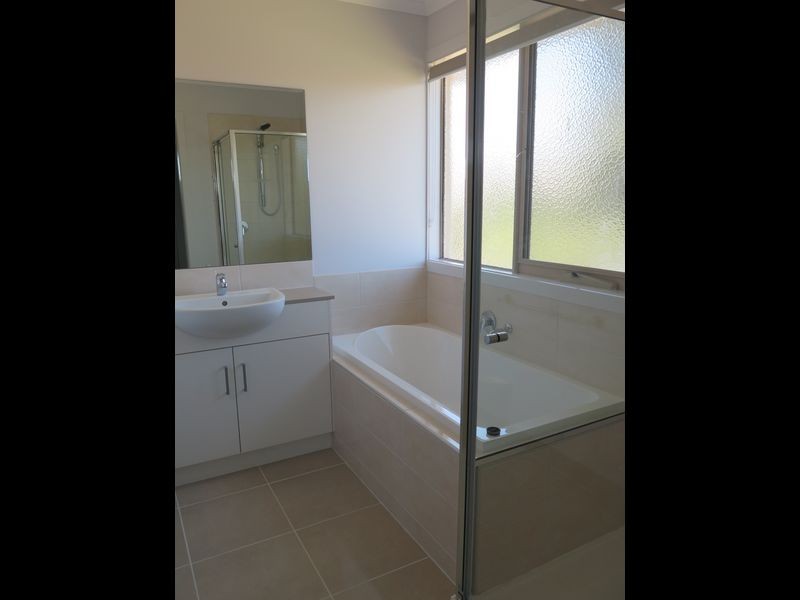 2/21 Beverley Street, Scoresby VIC 3179