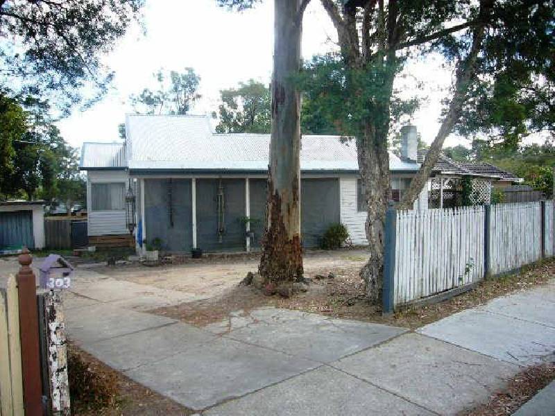 303 Forest Road, The Basin VIC 3154