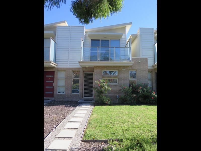 2/8 Pine Crescent, Boronia VIC 3155