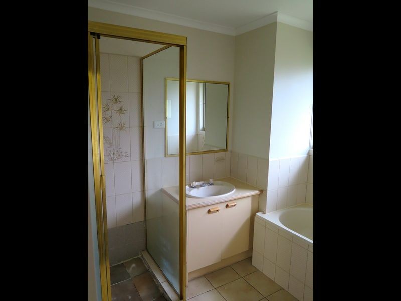 4/18 Surrey Road West, Croydon VIC 3136