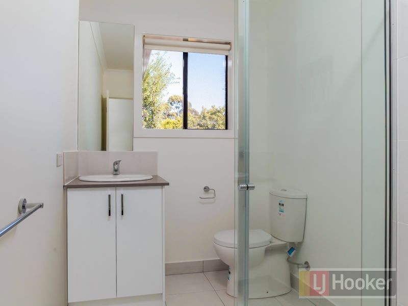 2/27 Adele Avenue, Ferntree Gully VIC 3156