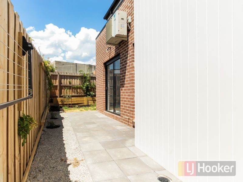4/2 Lynn Drive, Ferntree Gully VIC 3156