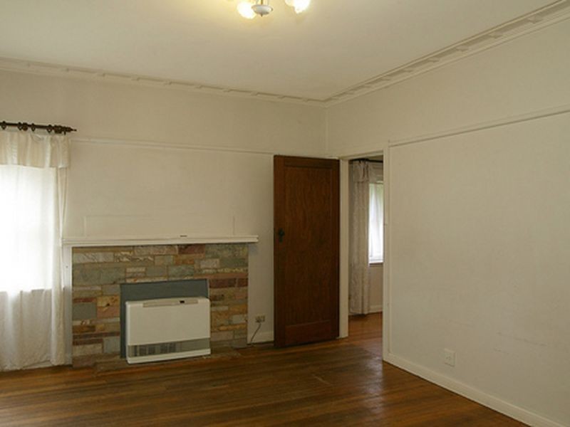 27 Chandler Road, Boronia VIC 3155