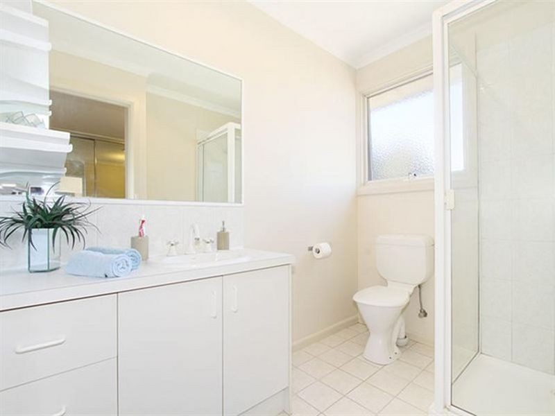 1/32 Hawthorn Road, Burwood East VIC 3151