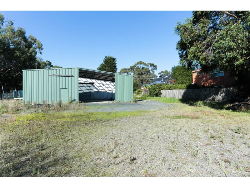 2 Francis Crescent, Ferntree Gully VIC 3156