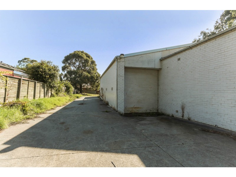 2 Francis Crescent, Ferntree Gully VIC 3156