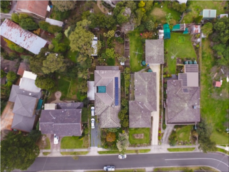 15 Edinburgh Road, Bayswater VIC 3153