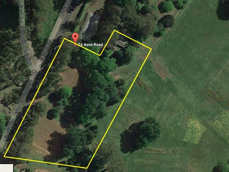 24 Avon Road, Avonsleigh VIC 3782