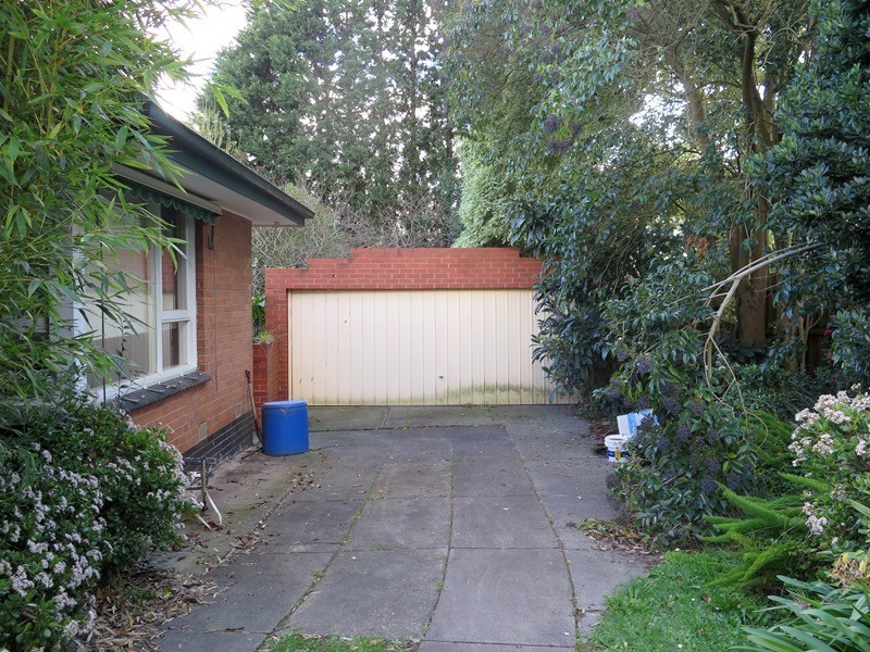 10 Deschamps Crescent, Rowville VIC 3178