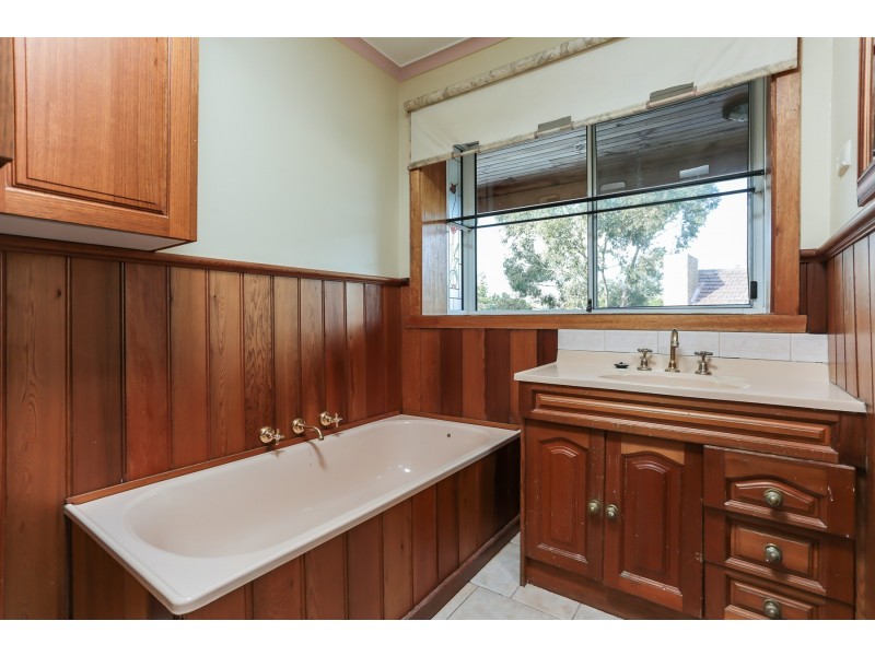 46 Paton Crescent, Boronia VIC 3155