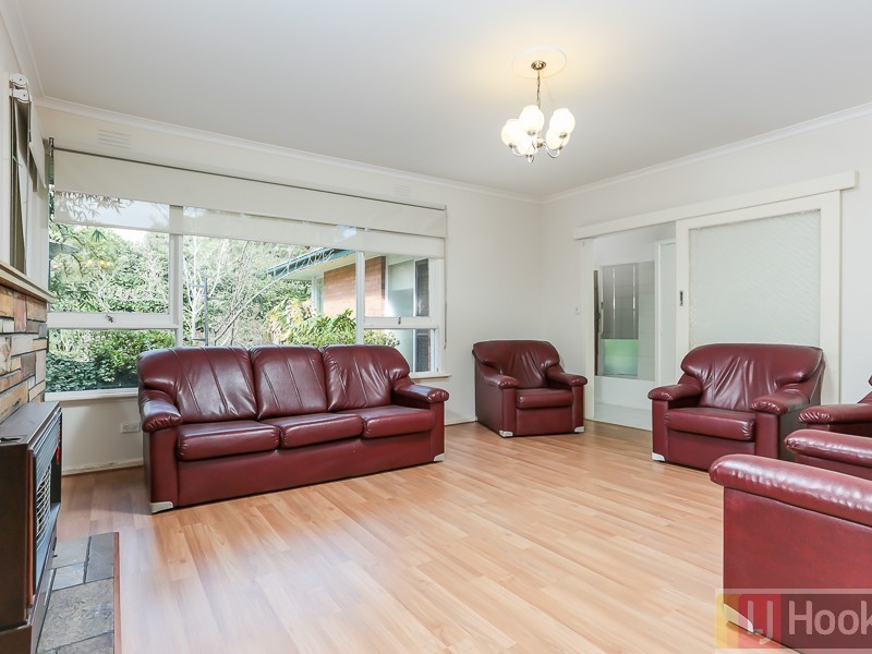 10 Deschamp Crescent, Rowville VIC 3178