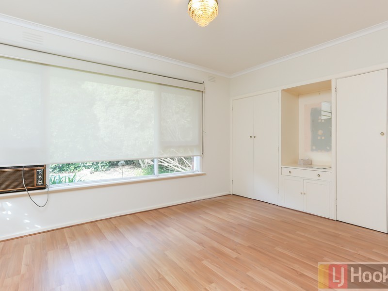 10 Deschamp Crescent, Rowville VIC 3178