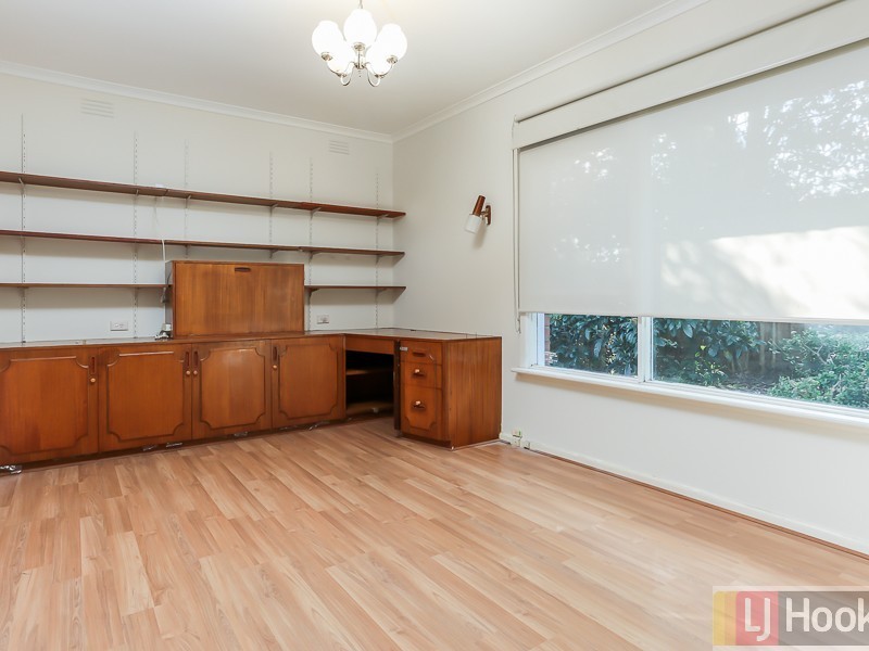 10 Deschamp Crescent, Rowville VIC 3178