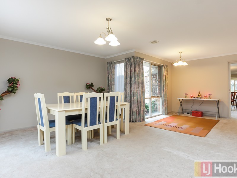 91 Waradgery Drive, Rowville VIC 3178