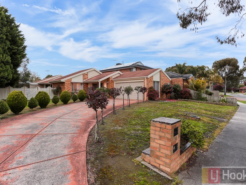 91 Waradgery Drive, Rowville VIC 3178