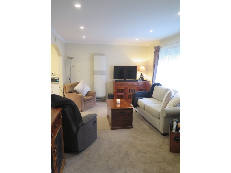Unit 2/3 Mines Road, Ringwood East VIC 3135