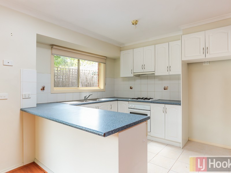 2/13 Hamilton Road, Bayswater North VIC 3153