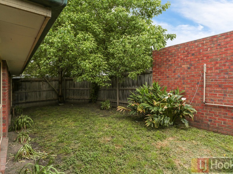 2/13 Hamilton Road, Bayswater North VIC 3153