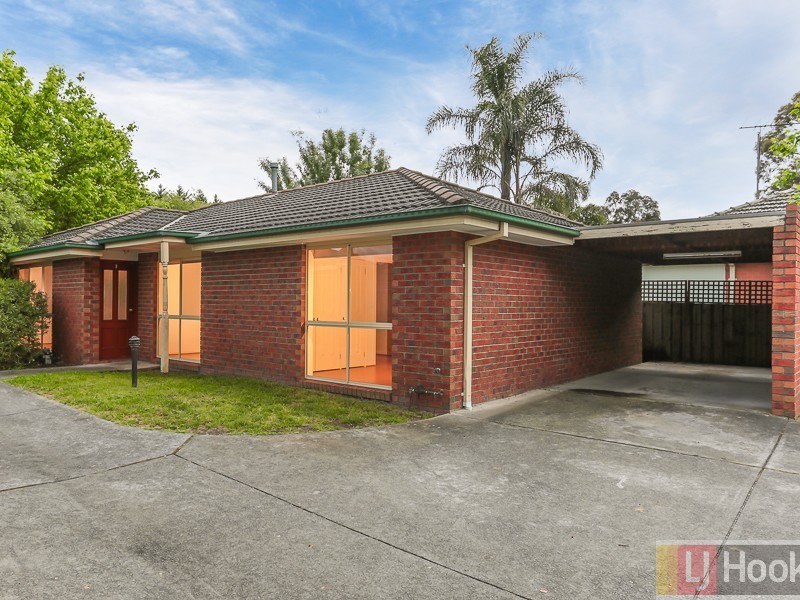 2/13 Hamilton Road, Bayswater North VIC 3153