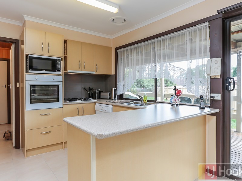 11 Aitken Court, Ferntree Gully VIC 3156