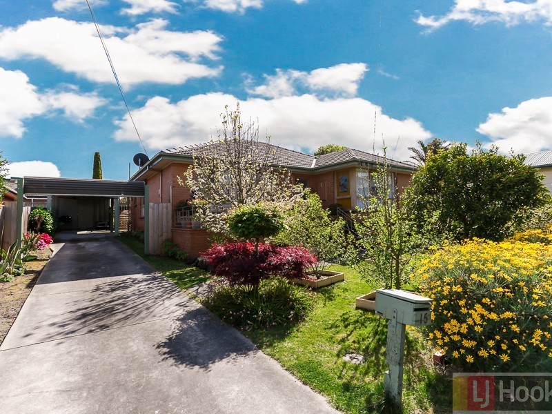 15 Wilkes Street, Ferntree Gully VIC 3156